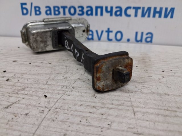79390A6000 HYUNDAI Ограничитель открывания двери передний правый купить в Чернигов
