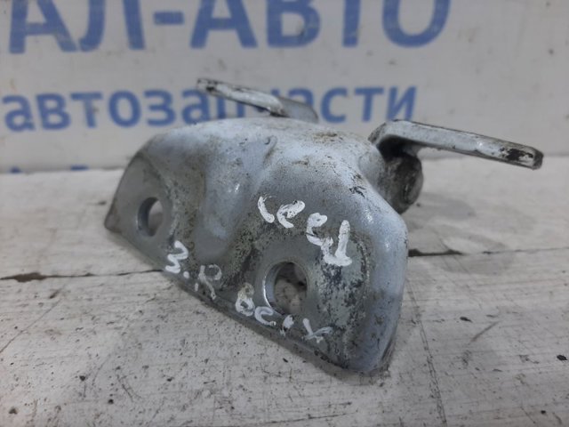 794202D000 HYUNDAI Петля двери задней правой купить в Харьков