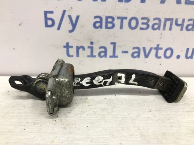 Ограничитель открывания двери, задний левый 794801H001 HYUNDAI