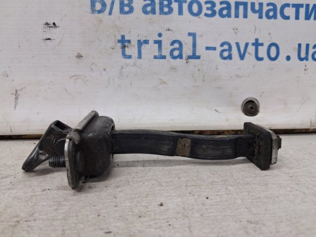 794902W000 HYUNDAI Ограничитель открывания двери задний правый купить в Харьков