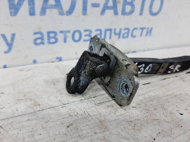 HYUNDAI 79490A6000 Ограничитель открывания двери задний правый в наличии Каменское