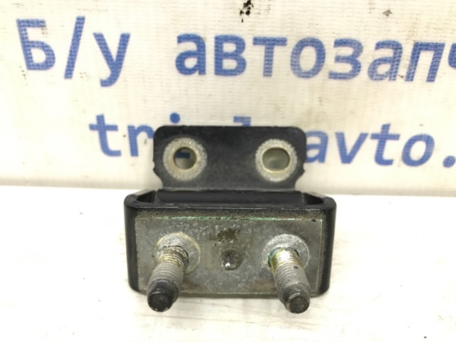 HYUNDAI 7971026001 Петля задней двери в наличии Киев