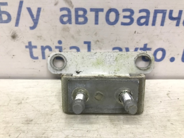 Петля третей/пятой двери 797102S000 HYUNDAI