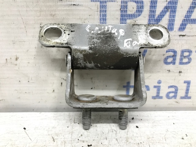 HYUNDAI 797102W000 Петля задней двери в наличии Винница