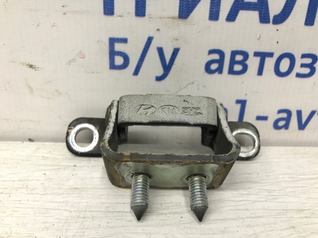 HYUNDAI 797703E001 Петля задней двери в наличии Запорожье