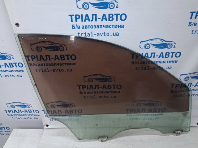 Стекло пассажирской двери 80300CG000 NISSAN