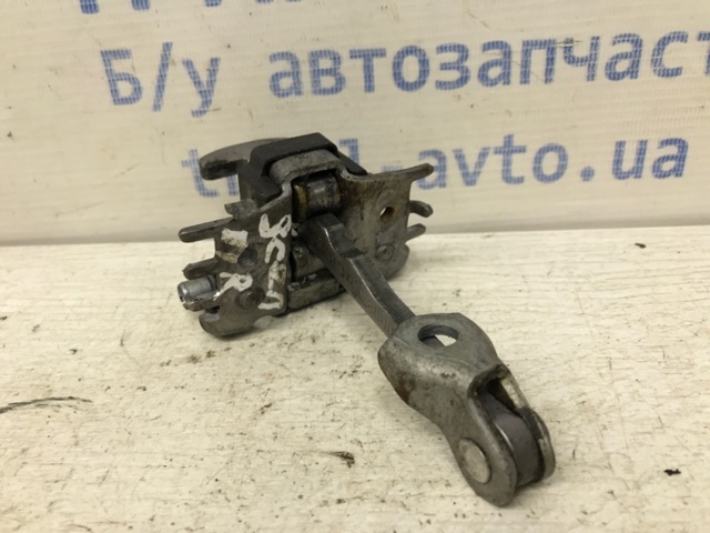 RENAULT 804308139R Ограничитель открывания двери передний в наличии Днепр