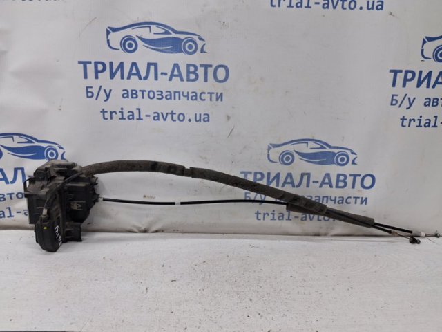 Внутренний дверной замок Nissan Pathfinder