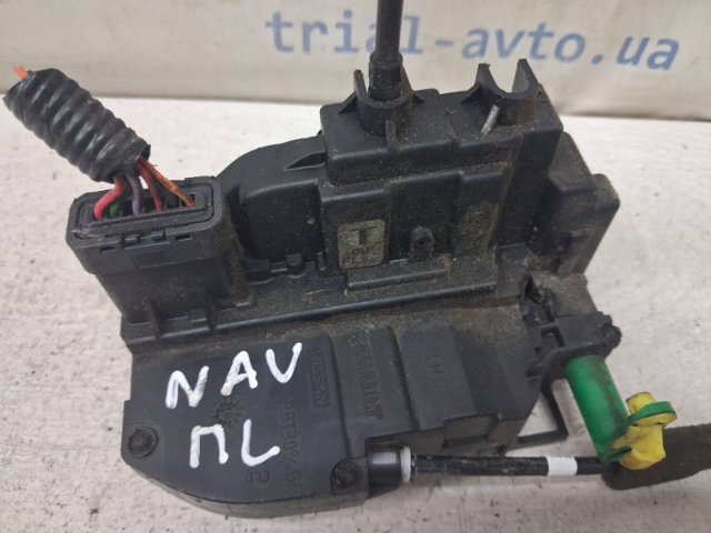 Замок передней левой двери 80501EB32A NISSAN