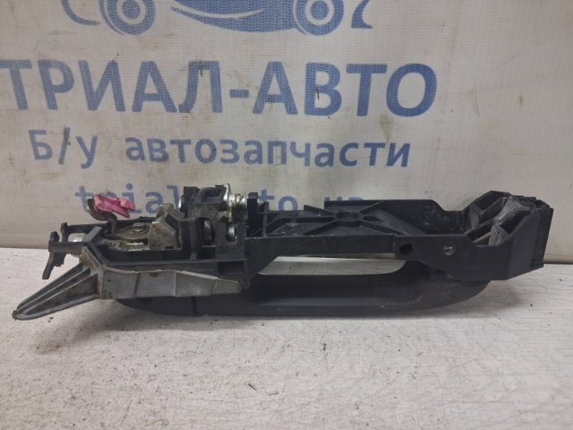 NISSAN 80610AX622 Держатель наружной ручки двери передней правой в наличии Черкассы