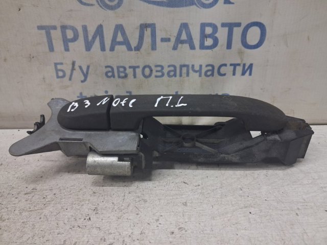 NISSAN 80610AX622 Держатель наружной ручки двери передней правой в наличии Запорожье