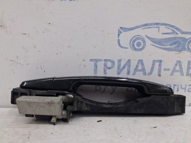 NISSAN 80611EB30A Держатель наружной ручки двери передней левой в наличии Винница