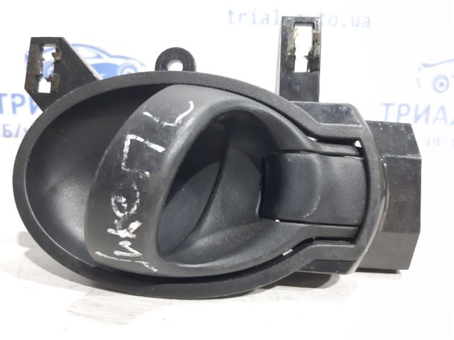 Ручка задней двери, внутренняя, левая 806711HA0B NISSAN