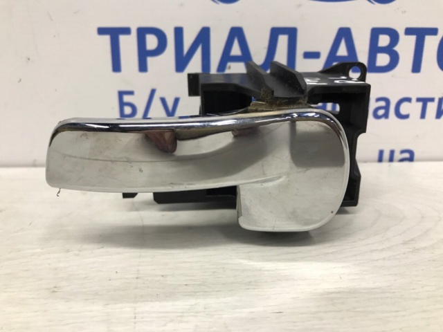 Дверная ручка внутренняя левая передняя/задняя 80671EB32B NISSAN