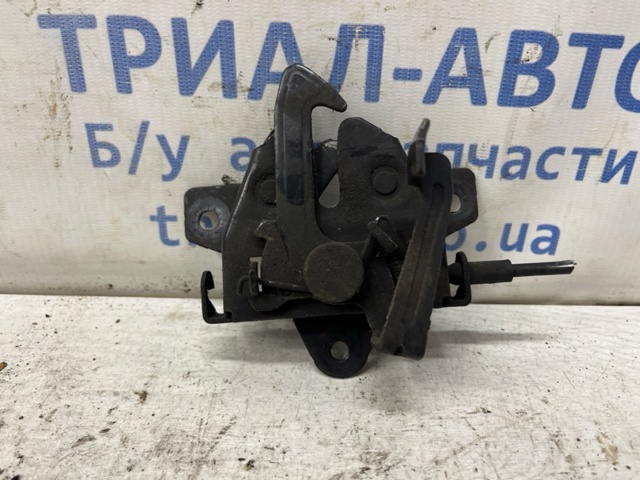 Замок капота 811301C000 HYUNDAI