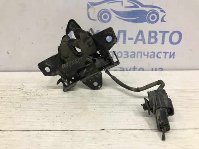 HYUNDAI 811302B010 Замок капота в наличии Кривой Рог