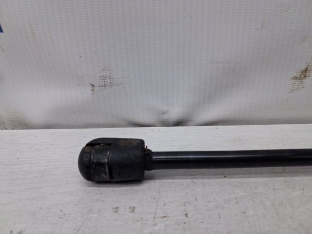 811614Z000 HYUNDAI Амортизатор капота купить в Николаев