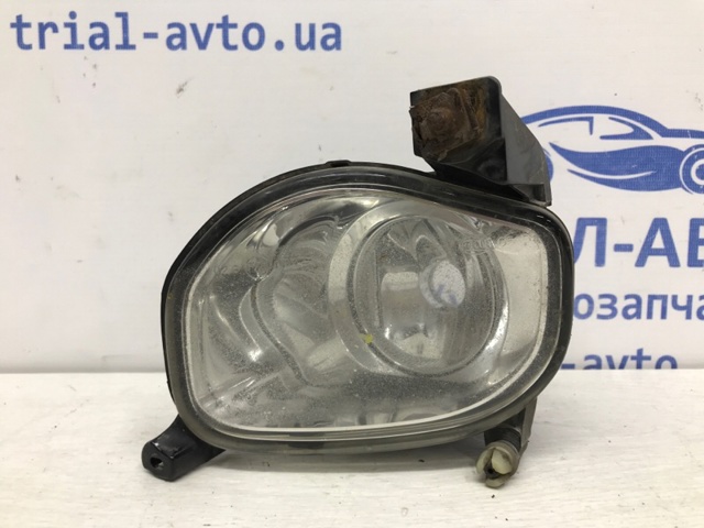 Левая противотуманная фара 8122105060 TOYOTA
