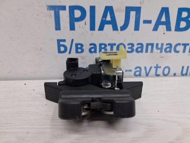 812302T001 Замок багажника купить Украина