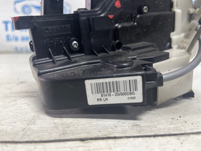 813102W010 HYUNDAI Замок водительской двери купить в Ирпень