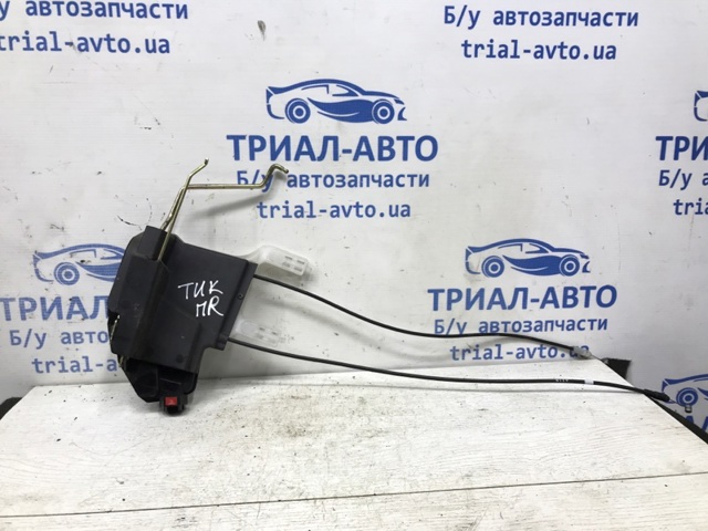 813202E010 Замок двери передней правой купить Одесса