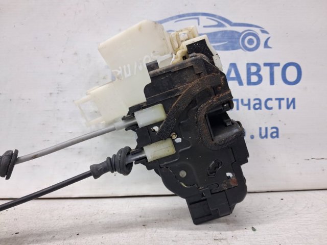HYUNDAI 813203K010 Замок передней правой двери в наличии Черкассы