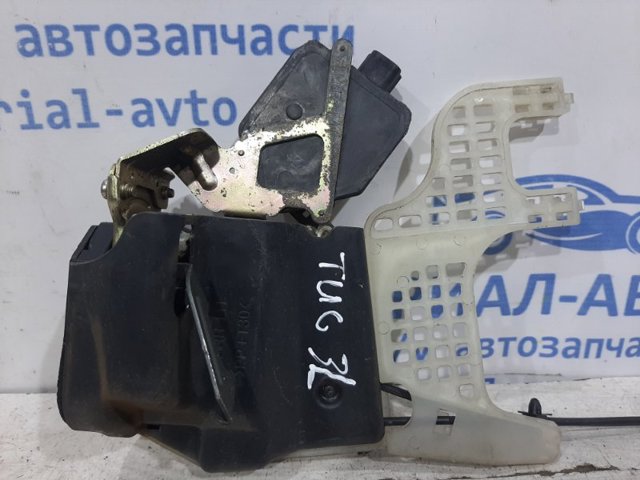 Замок двери задней левой 814102E010 HYUNDAI