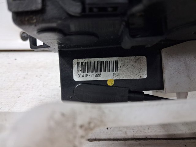 HYUNDAI 814102Y000 Замок двери задней левой в наличии Днепр