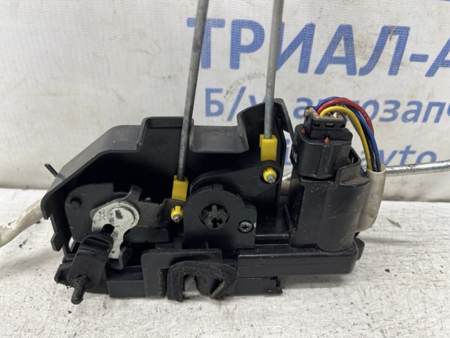 HYUNDAI 814201C000 Замок двери задней правой в наличии Ужгород