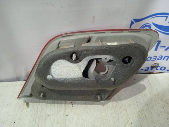 Фара задняя правая внутренняя 8158006120 TOYOTA