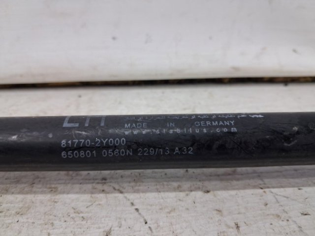 HYUNDAI 817702Y000 Амортизатор багажника в наличии Ужгород