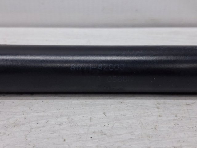 Амортизатор крышки багажника 817714Z000 HYUNDAI