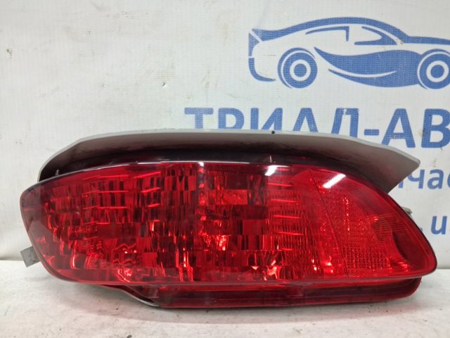Фонарь заднего бампера, левый 8192048030 TOYOTA
