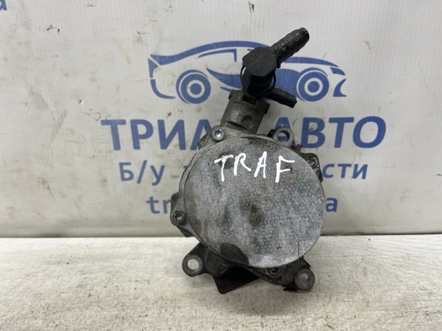 Механический вакуумный насос 8200683981 RENAULT