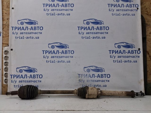 Привод передний правый 8200725502 RENAULT