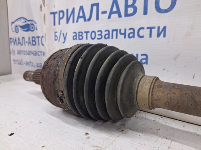 8200725502 RENAULT Правая полуось купить в Чернигов