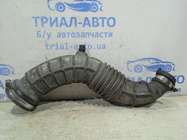 Патрубок воздушный, вход в турбину (наддув) 8200750731 RENAULT