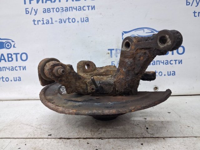 8200881916 RENAULT Цапфа передняя правая купить в Винница