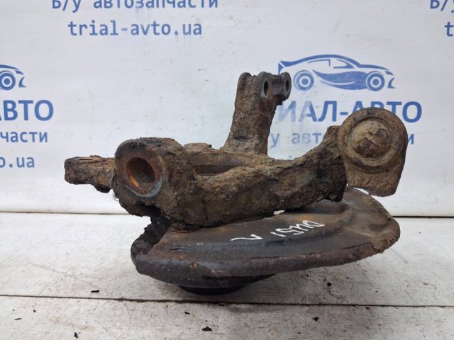 RENAULT 8200881916 Цапфа (поворотный кулак) передний правый в наличии Львов