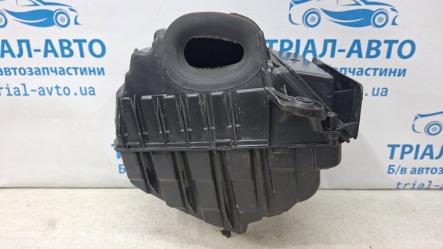 Коробка фильтра 8200947663 RENAULT
