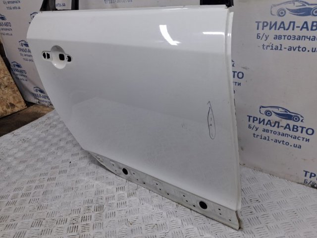 RENAULT 821007080R Дверь задняя правая в наличии Украина