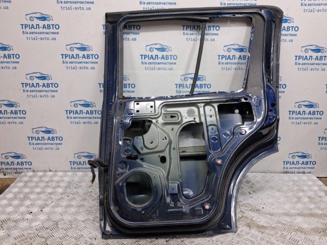 NISSAN 82100EB330 Дверь задняя правая в наличии Житомир