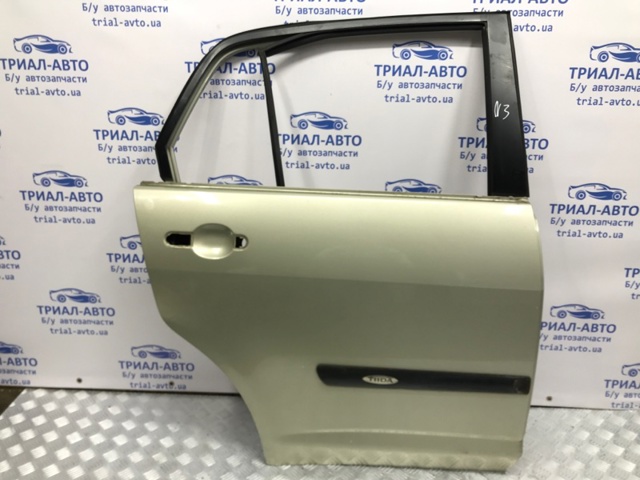 Задняя правая дверь 82100EL430 NISSAN
