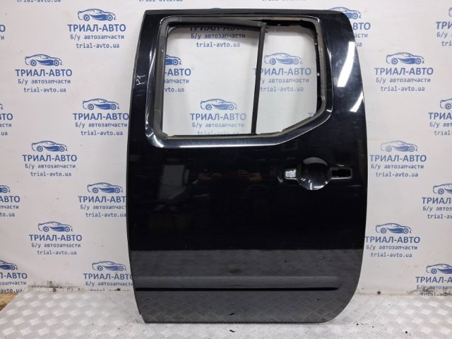 Дверь пассажирская задняя левая 82101EB332 NISSAN
