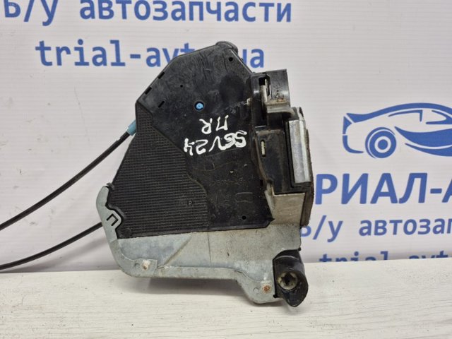 SUZUKI 8221065J51 Замок передней правой двери в наличии Черновцы