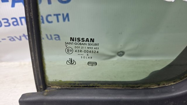 NISSAN 82263EB305 Стекло-форточка двери задней левой в наличии Ровно