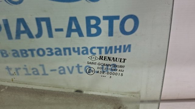 823000026R RENAULT Стекло двери задней правой купить в Ровно