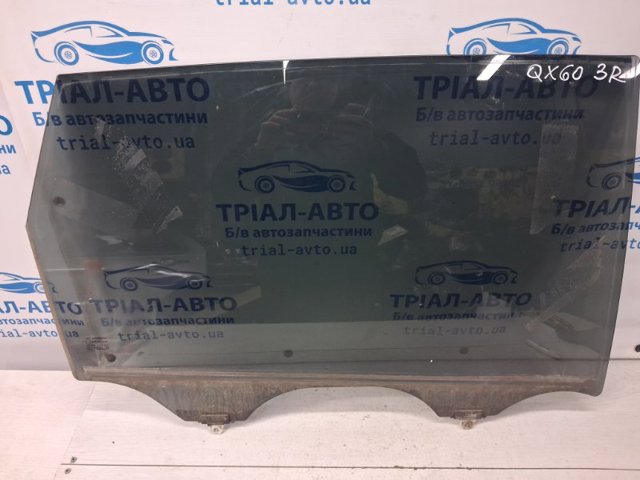 Окно задней двери 823003JA1C NISSAN