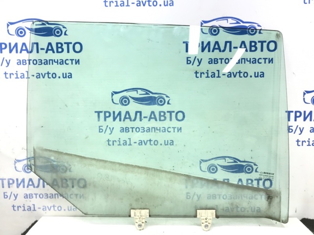 Стекло крышки багажника 823010012R RENAULT