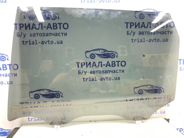 Стекло двери задней левой 823014CA0B NISSAN